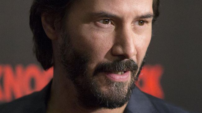 Mendarat Darurat, Keanu Reeves Bantu Penumpang Pesawat