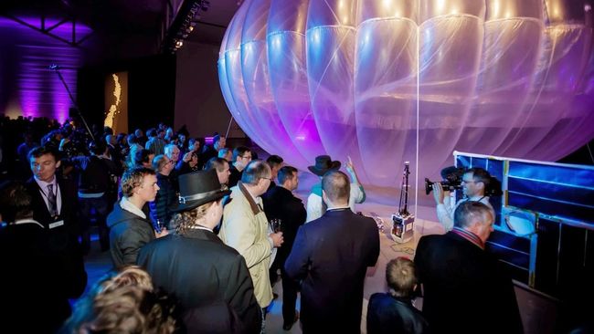 Ke AS, Jokowi Minta Google Terbangkan Balon Internet di Papua