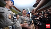 Meski telah menjadi tersangka, Komjen Budi Gunawan seusai mengikuti uji kelayakan dan kepatutan atau fit and proper test calon Kapolri di Komisi III, DPR RI, Jakarta, Rabu, 14 Januari 2015. (CNN Indonesia/Adhi Wicaksono)