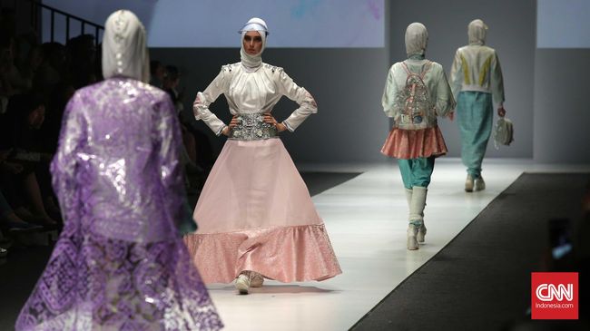 Baju Muslim Fashion Show - Baju Mewah