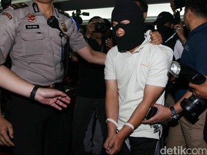 Cerita Leopard Minta 100 Bitcoin yang Jadi Inspirasi 13 Bom di Jakarta