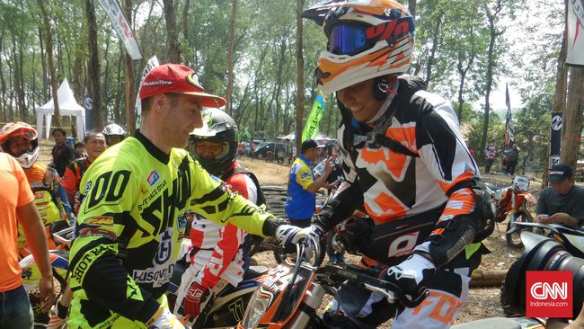 Graham 'King of Extreme Enduro' Jarvis Bagi Ilmu di Kendal