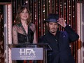 Depp dan Heard Tanpa Beban di Hollywood Film Awards