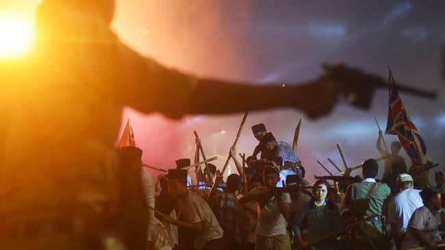 Drama Surabaya Membara Sebabkan Belasan Orang Terluka