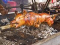 Filipina Rebut Rekor Sajian Babi Panggang Terbanyak di Dunia