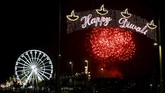Ribuan orang menyesaki Leicester, Inggris, saat digelar perayaan Tahun Baru Hindu, Diwali, pada Rabu kemarin (11/11). Diwali juga dikenal sebagai Festival Cahaya di mana digelar berbagai kegiatan selama beberapa hari untuk merayakan cahaya, pengetahuan dan keindahan alam.