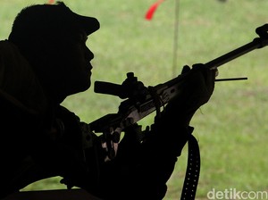 Prajurit TNI Duel Lawan 4 Anggota OPM Saat Hendak Menembak di Yahukimo