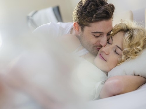 Agar Fokus Tak Teralihkan Saat Bercinta, Lakukan 3 Hal Ini Agar Fokus Tak Teralihkan Saat Bercinta, Lakukan 3 Hal Ini
