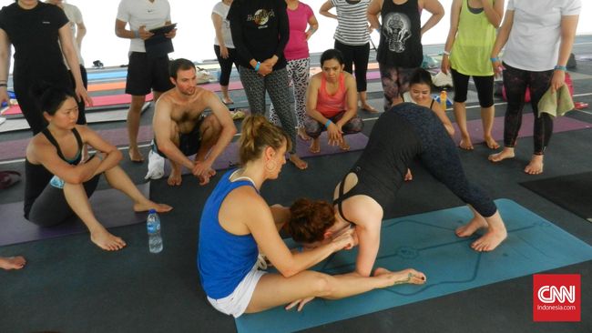 Yoga untuk Menyembuhkan Cedera Bahu dan Punggung