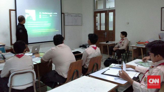 'Hanya Bantu Bila Dibutuhkan'