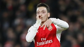 Oezil Ingin Ambil Nomor Punggung Wilshere
