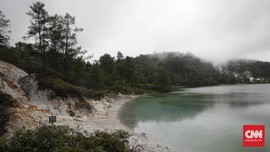 Berendam Air Hangat di Lokasi Syuting Film Panji Tengkorak