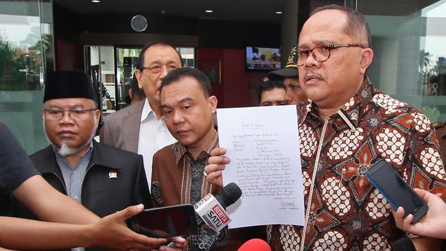 Terkesan Tutupi Perkara Setya Novanto, MKD Diminta Bertaubat