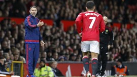Kepastian Masa Depan Giggs dalam Hitungan Hari