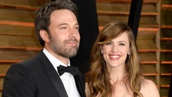 Ben Affleck Mau Balikan Sama Jennifer Garner? Eh, Tapi...
