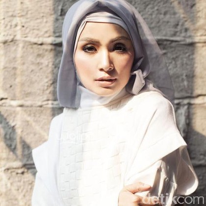 Sering Lupa Hari Ibu, Ini Cara Soraya Larasati Ungkapkan Kasih Sayang Sering Lupa Hari Ibu, Ini Cara Soraya Larasati Ungkapkan Kasih Sayang