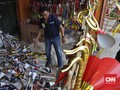 Polisi Borong Terompet untuk Cek Bagian Dalam