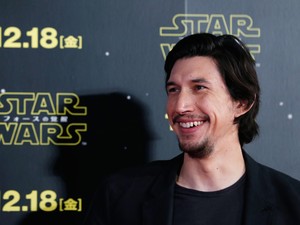 Penjelasan Adam Driver soal Tolak Makan Malam Bareng Mark Hamill