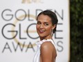 Alicia Vikander Disebut Akan Menikah dengan 'Magneto X-Men'