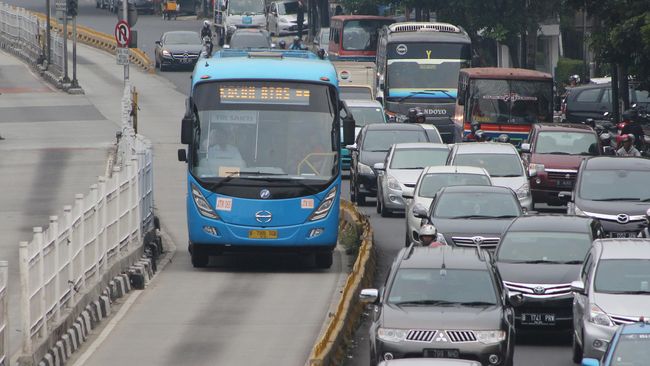 Jalan Warung Jati Barat Akan Diubah Jadi Jalan AH Nasution