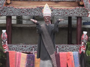 Sejarah Sigale-Gale, Simbol Penghubung Dunia Manusia dan Roh