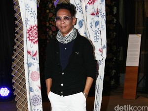10 Desainer Indonesia yang Berjasa Memopulerkan Kebaya dari Masa ke Masa