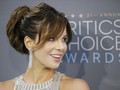 Mengenal Penis Facial, Perawatan Mahal Kate Beckinsale
