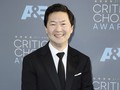 Bintang 'Crazy Rich Asians' Disebut Muncul di 'Avengers 4'