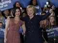 Lantunan Demi Lovato untuk Hillary Clinton