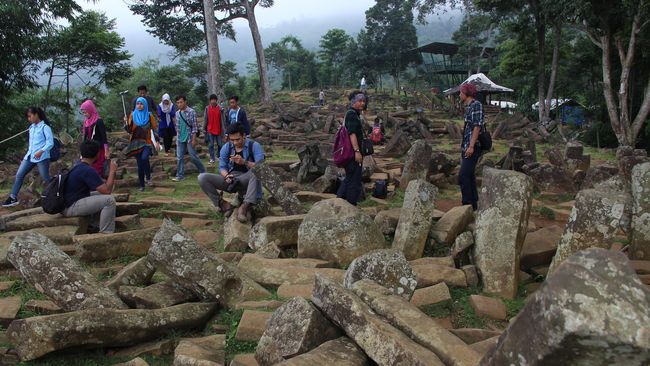 Hasil gambar untuk situs gunung padang abad berapa