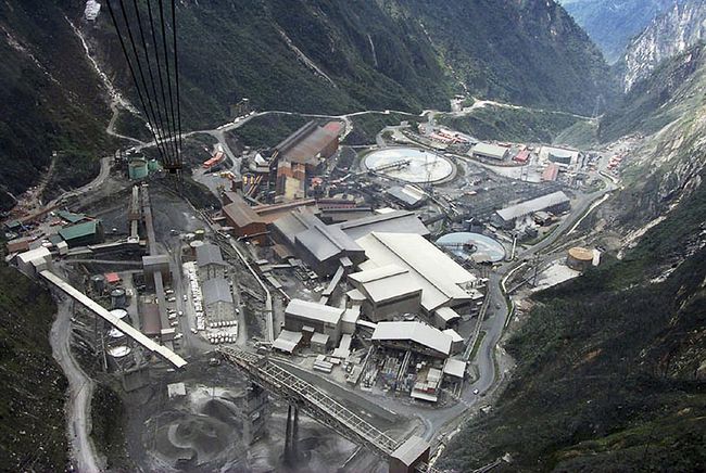 Ilusi Kesulitan Keuangan PT Freeport Indonesia