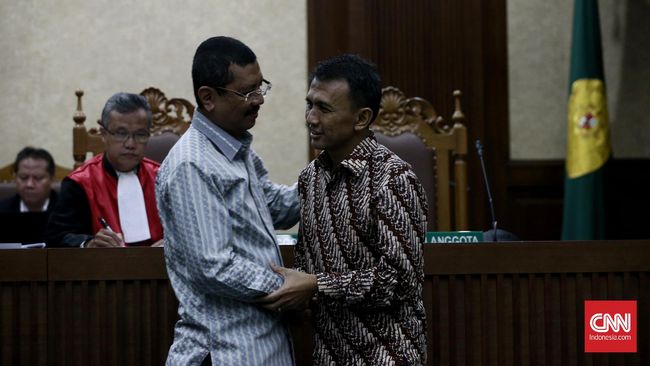 Gatot Pudjo dan Tengku Erry Hanya Harmonis Sebulan