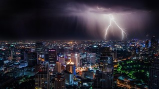 Jepang Bersiap Sambut Angin Topan Jebi