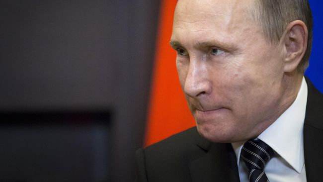 Putin Minta Inggris Buktikan Tuduhan atau Minta Maaf