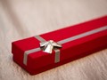 Survei: Perempuan Lebih Suka Beri Kado Saat Valentine