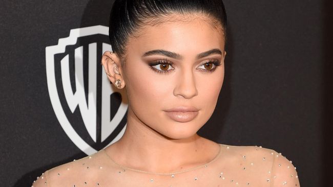 Kylie Jenner Patenkan Namanya untuk Merek Dagang