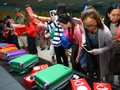 Lima Alasan Titip Oleh-oleh Jadi Menyebalkan