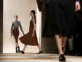 Victoria Beckham Kembalikan Kejayaan Korset di NYFW