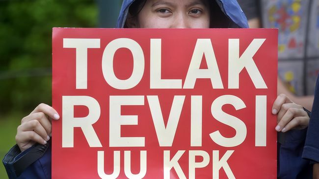 Penggugat UU KPK Ungkap Kejanggalan Uji Materi di MK