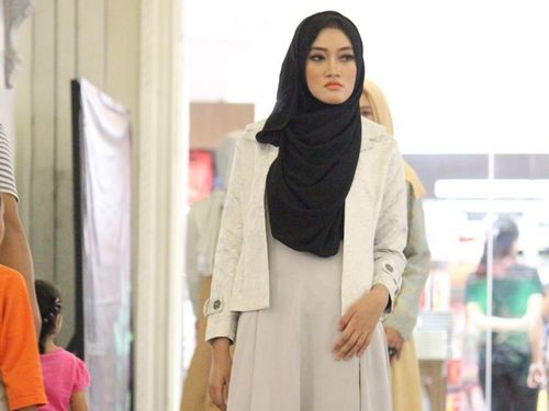 Foto: Intip Gaya 8 Hijabers Yogyakarta yang Daftar Hijab Hunt 2016 1 Foto: Intip Gaya 8 Hijabers Yogyakarta yang Daftar Hijab Hunt 2016 1