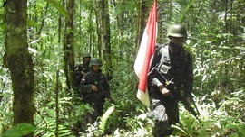 Senjata Laras Panjang TNI Dirampas Warga di Papua