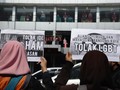 Isak Sofie, Waria Depok Respons Rencana Wali Kota Razia LGBT