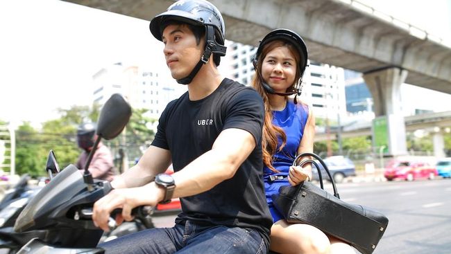 Thailand Larang Ojek Uber dan Grab