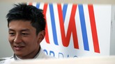 Rio Haryanto yang memiliki catatan waktu lebih baik daripada rekan setimnya, Pascal Wehrlein, masih akan menjalani tes bersama Manor di Sirkuit Katalonia, Kamis (25/2). (REUTERS/Sergio Perez)