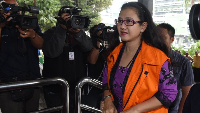 Dirut PT Windhu Didakwa Suap Empat Anggota DPR RI