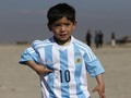 Diburu Taliban, Bocah Afghanistan Minta Bantuan Messi