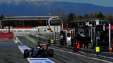 Hasil mencengangkan didapat Nico Hulkenberg dari Force India ketika pekan lalu jadi yang tercepat, sementara kemarin berada di peringkat delapan. (Getty Images/David Ramos)