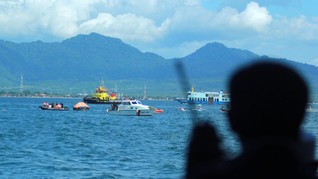 Istri Pegawai KPU Terpeleset Jatuh ke Laut dari Kapal Feri