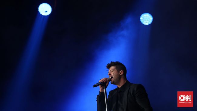 Robin Thicke Kenang Kematian Ayah dalam Lagu Baru 'Testify'
