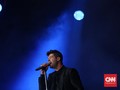 Robin Thicke Kenang Kematian Ayah dalam Lagu Baru 'Testify'
